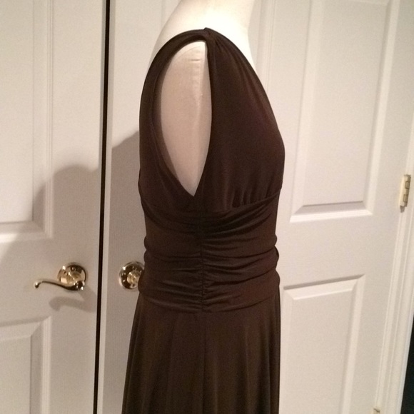 Dress - size Medium - Picture 2 of 5